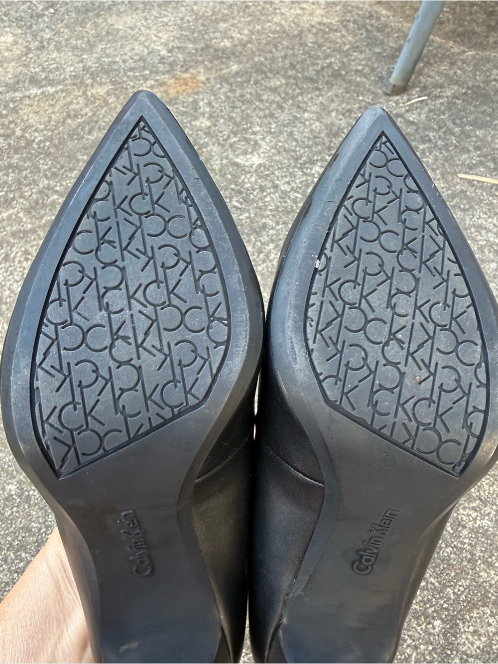 Calvin Klein Black Pointed-Toe Black Pumps - Picture 5 of 7